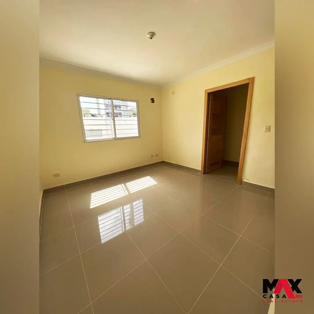 RESIDENCIAL MARLENNYS, Ubicado en la Autopista de San Isidro, santo domingo este