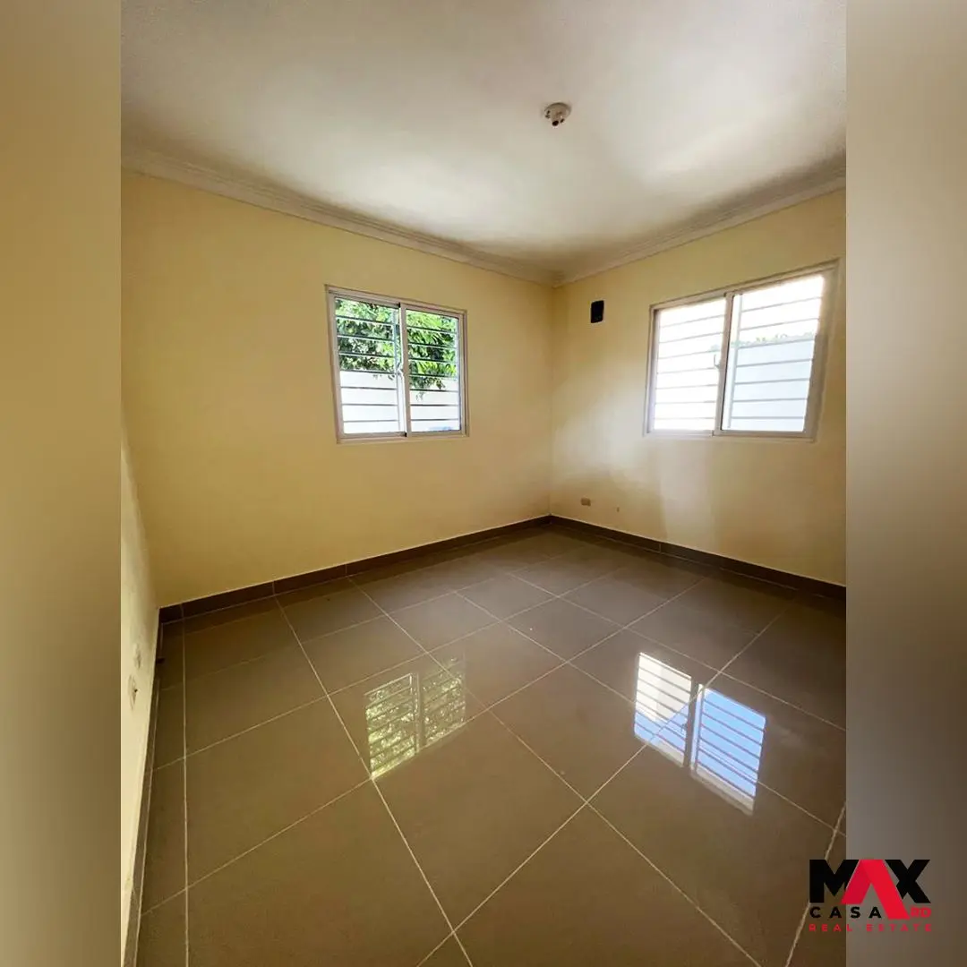 RESIDENCIAL MARLENNYS, Ubicado en la Autopista de San Isidro, santo domingo este