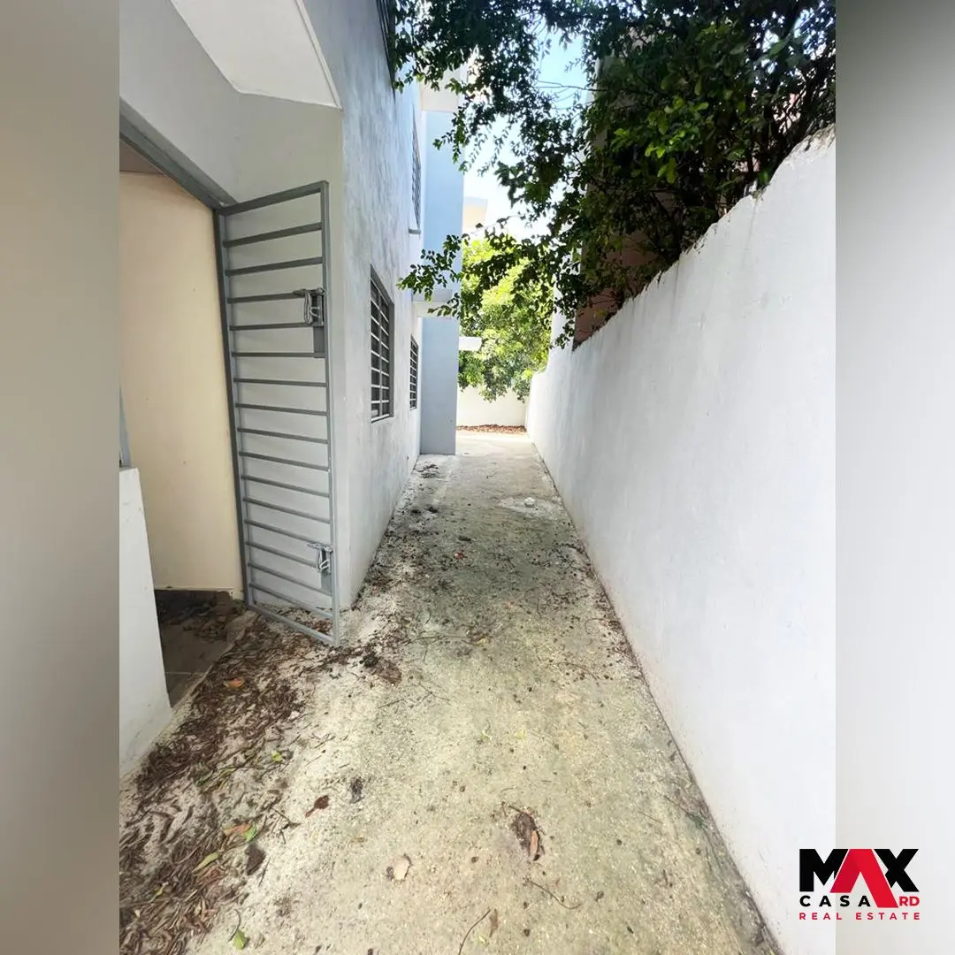 RESIDENCIAL MARLENNYS, Ubicado en la Autopista de San Isidro, santo domingo este