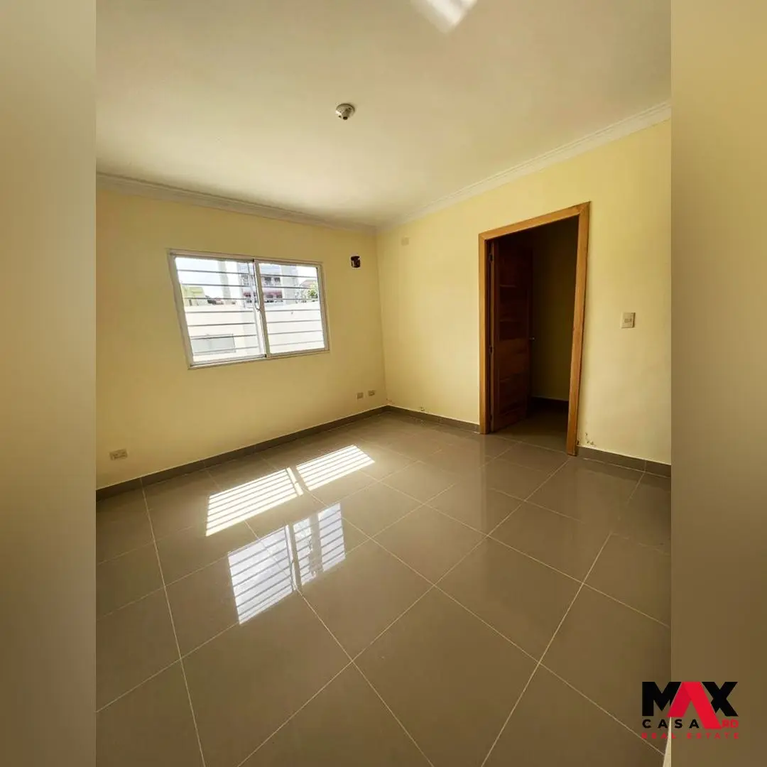 RESIDENCIAL MARLENNYS, Ubicado en la Autopista de San Isidro, santo domingo este